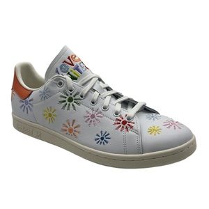 Size 10.5 - adidas Stan Smith Pride